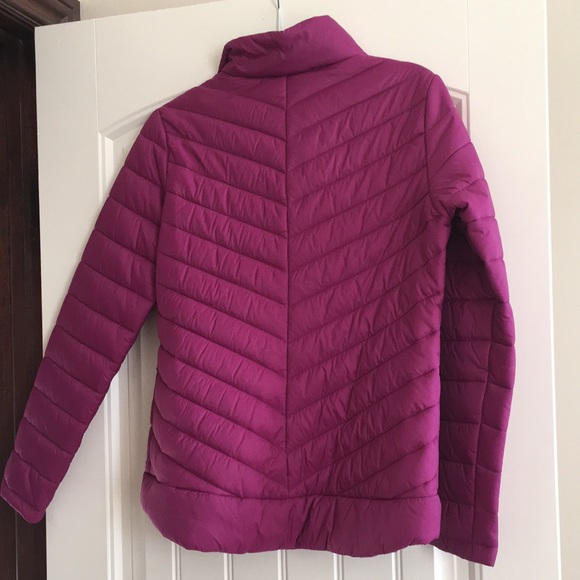 Like new Free Country puffer jacket. Sz M, Color: Fuchsia - Picture 4 of 4